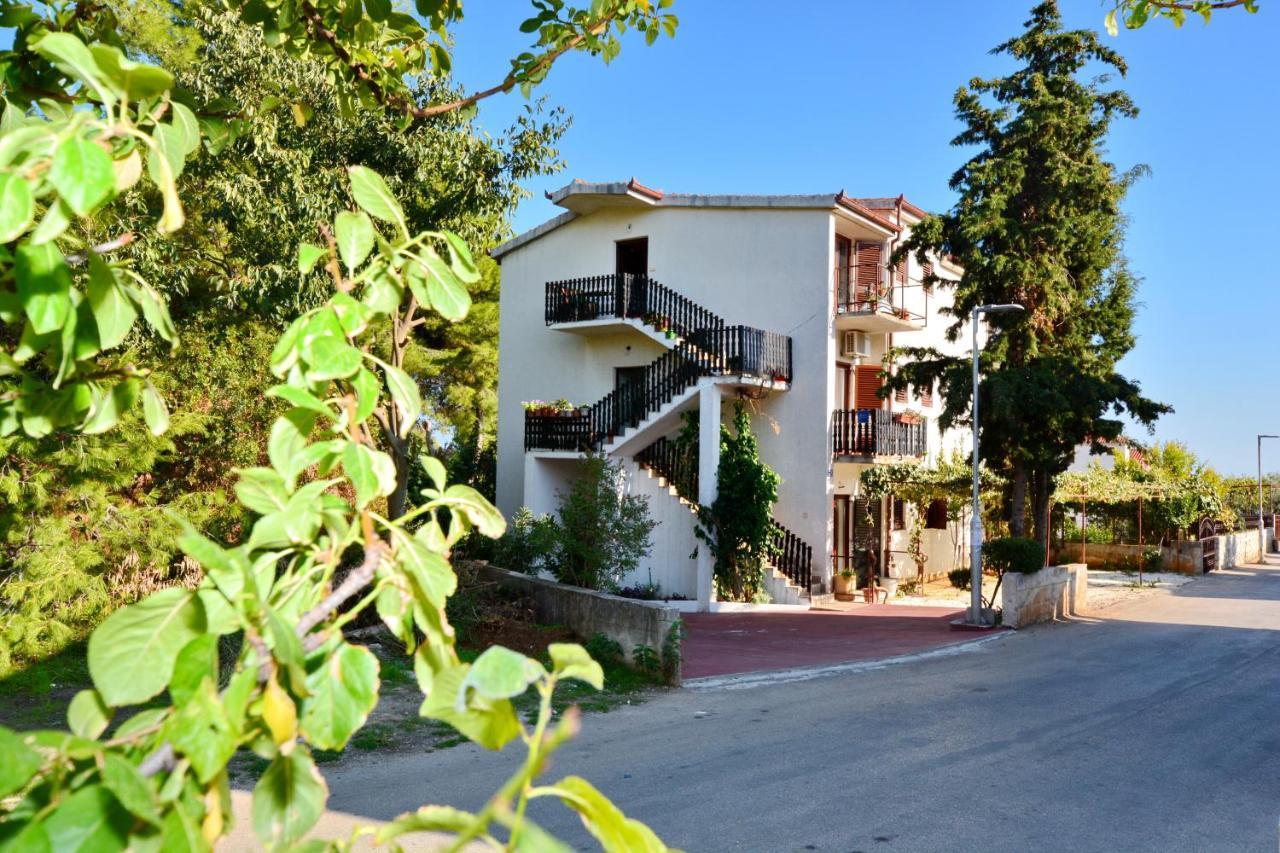 Apartmani Irena Ciovo Trogir Dış mekan fotoğraf